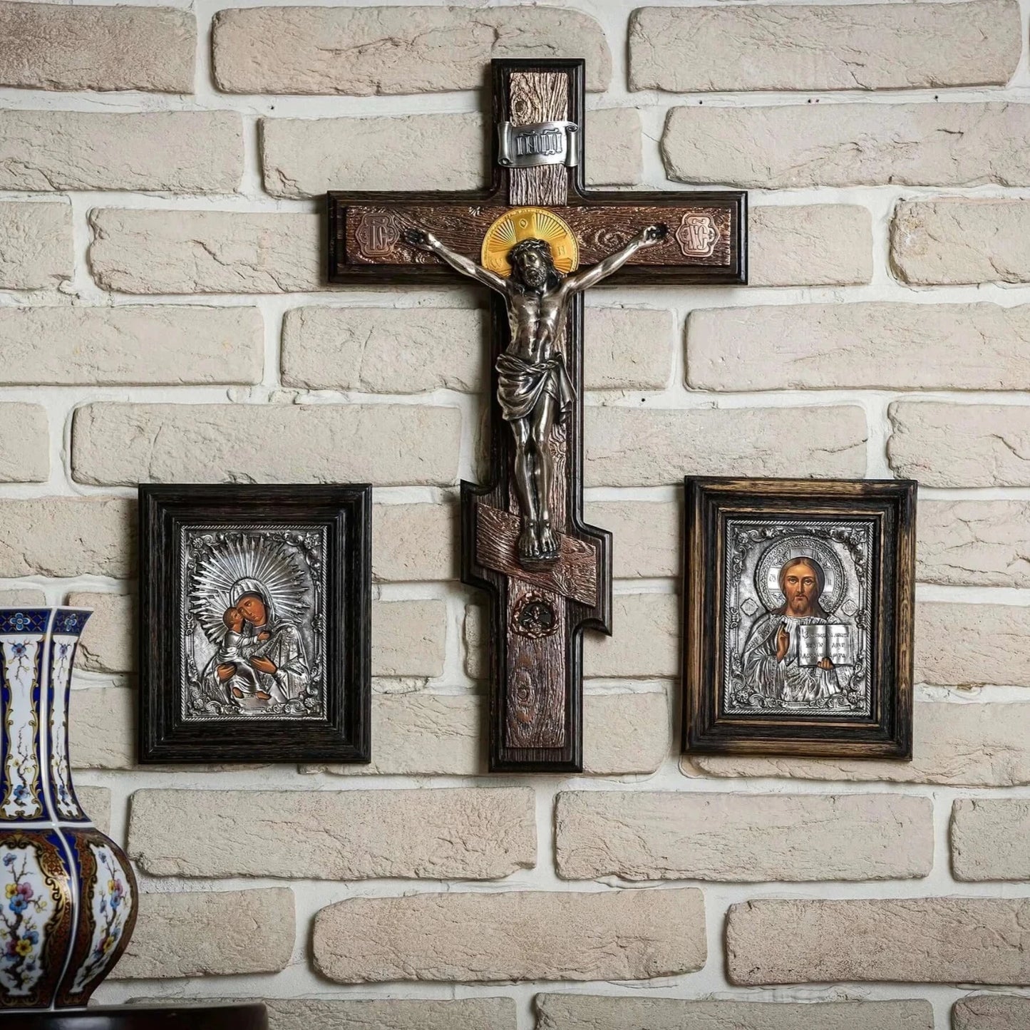 Crucifix de perete K01 la pret de 1950 RON, cruce, cruce ortodoxa, cruce ortodoxa model, crucifix, crucifix ortodox, crucifixul, modele de cruci ortodoxe