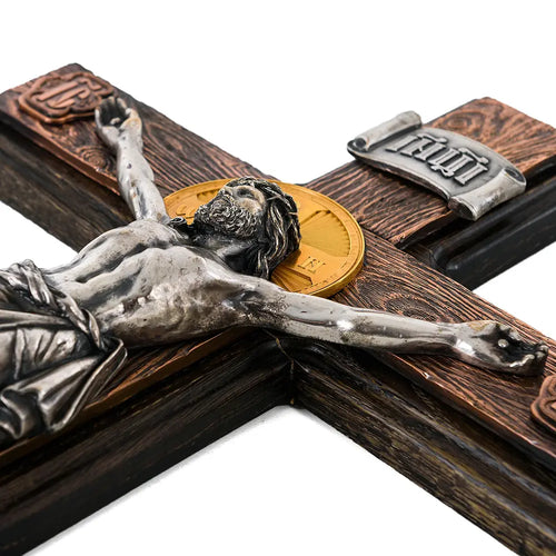 Crucifix de perete K01
